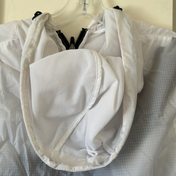 Lacoste jacket - Picture 7 of 12